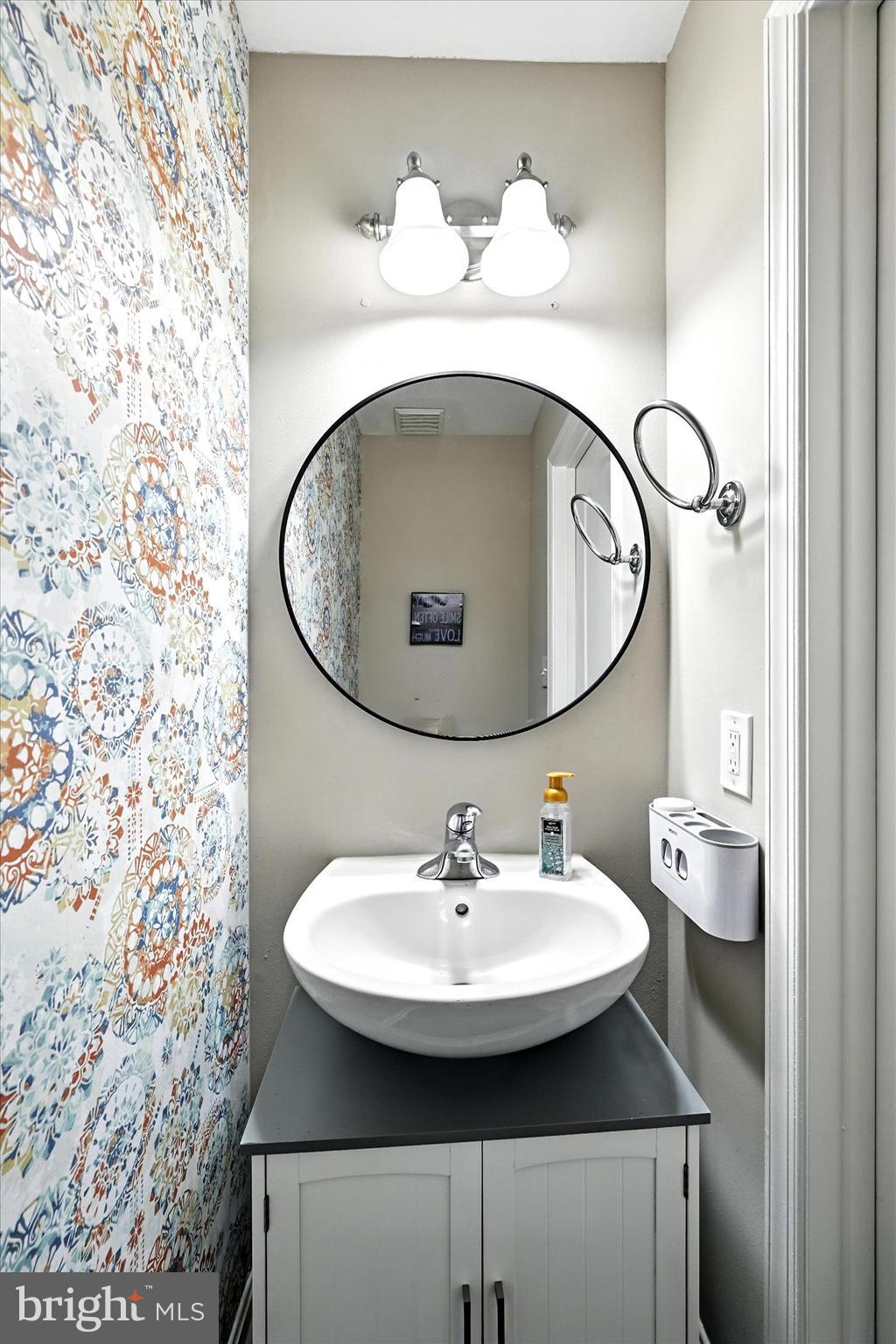 REISTERSTOWN VILLAGE - Residential