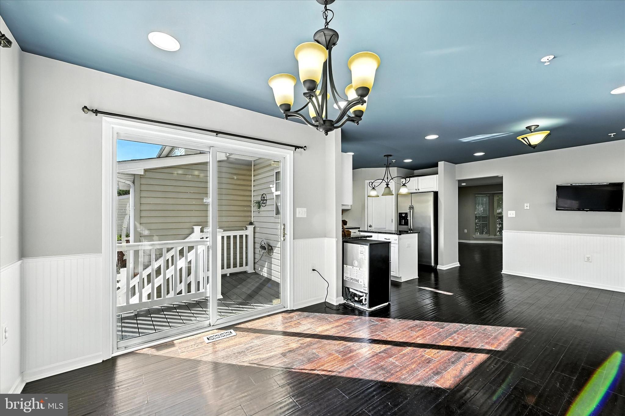 REISTERSTOWN VILLAGE - Residential