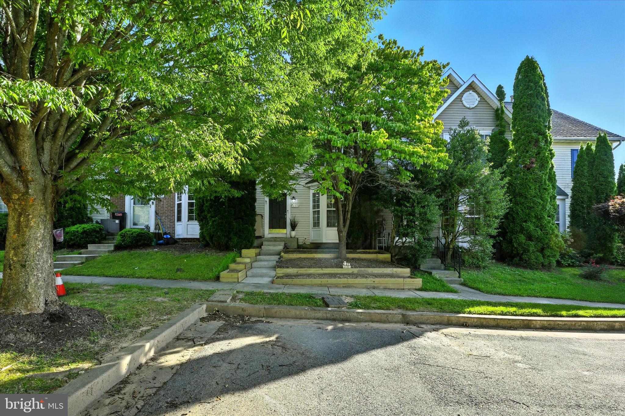 REISTERSTOWN VILLAGE - Residential