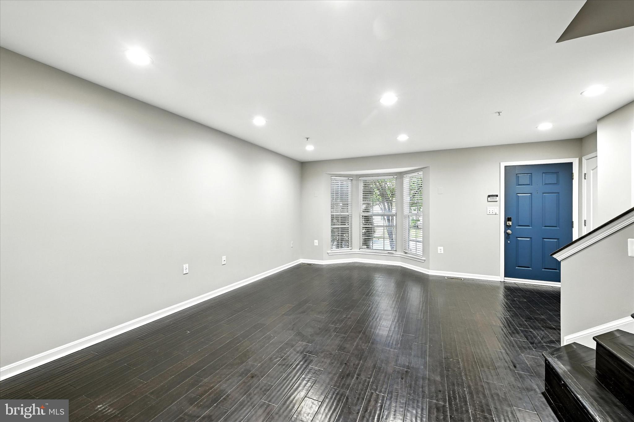 REISTERSTOWN VILLAGE - Residential