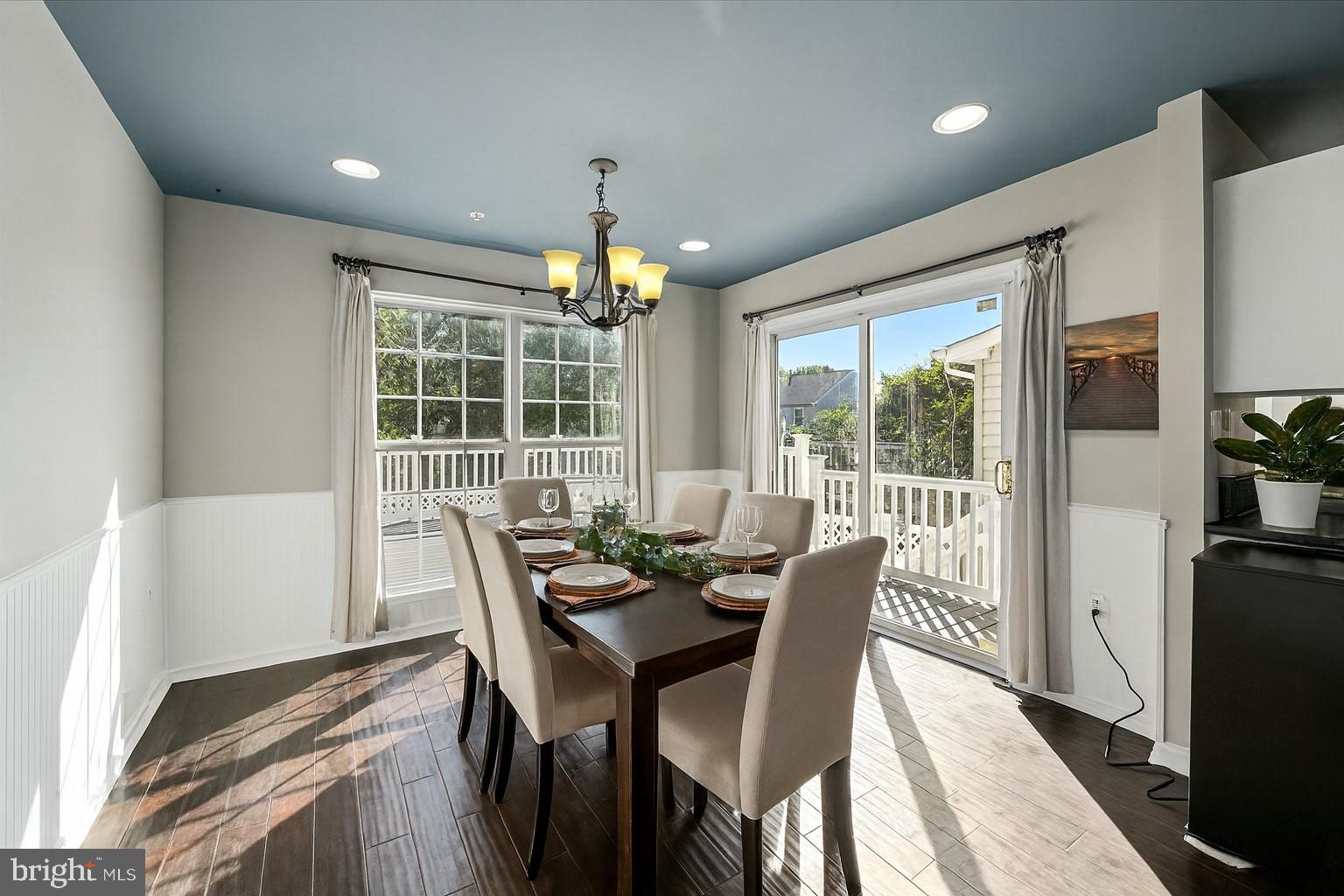 REISTERSTOWN VILLAGE - Residential