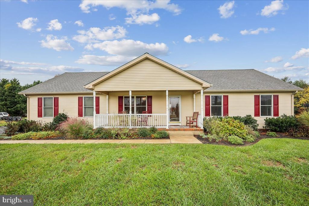 Photo of 104 Gadd Drive, CENTREVILLE, MD 21617 (MLS # MDQA2015234)
