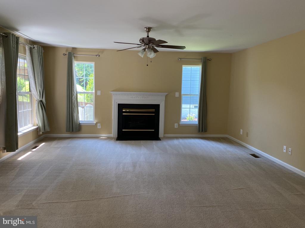 PARK RIDGE - Residential Lease