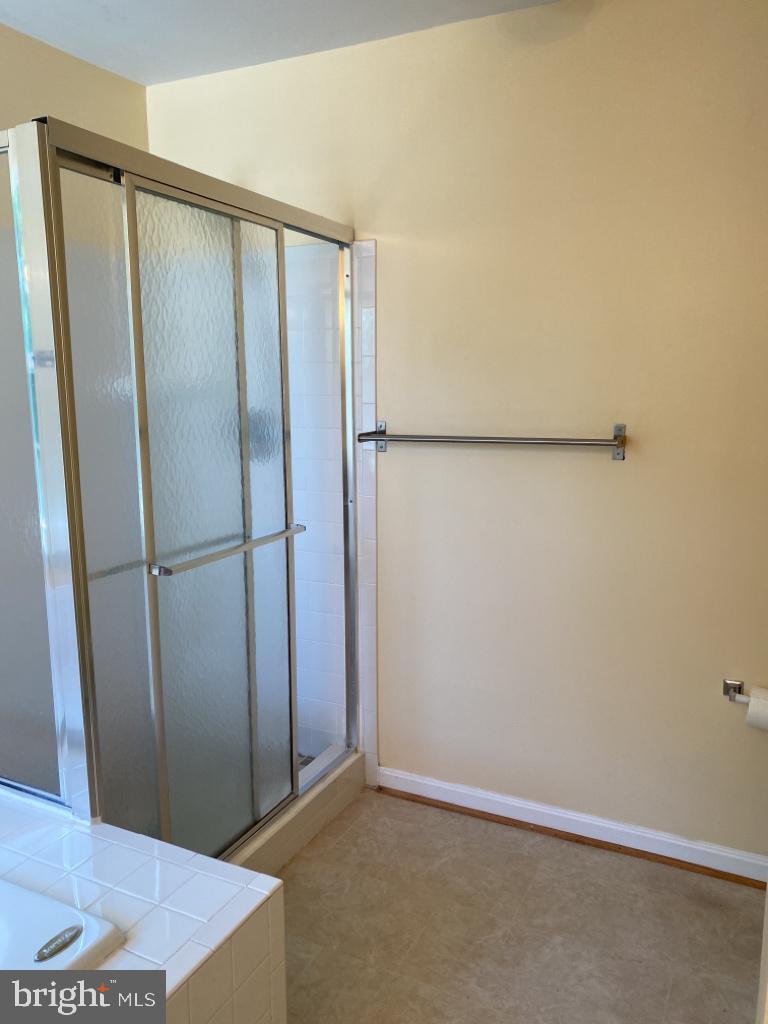 PARK RIDGE - Residential Lease