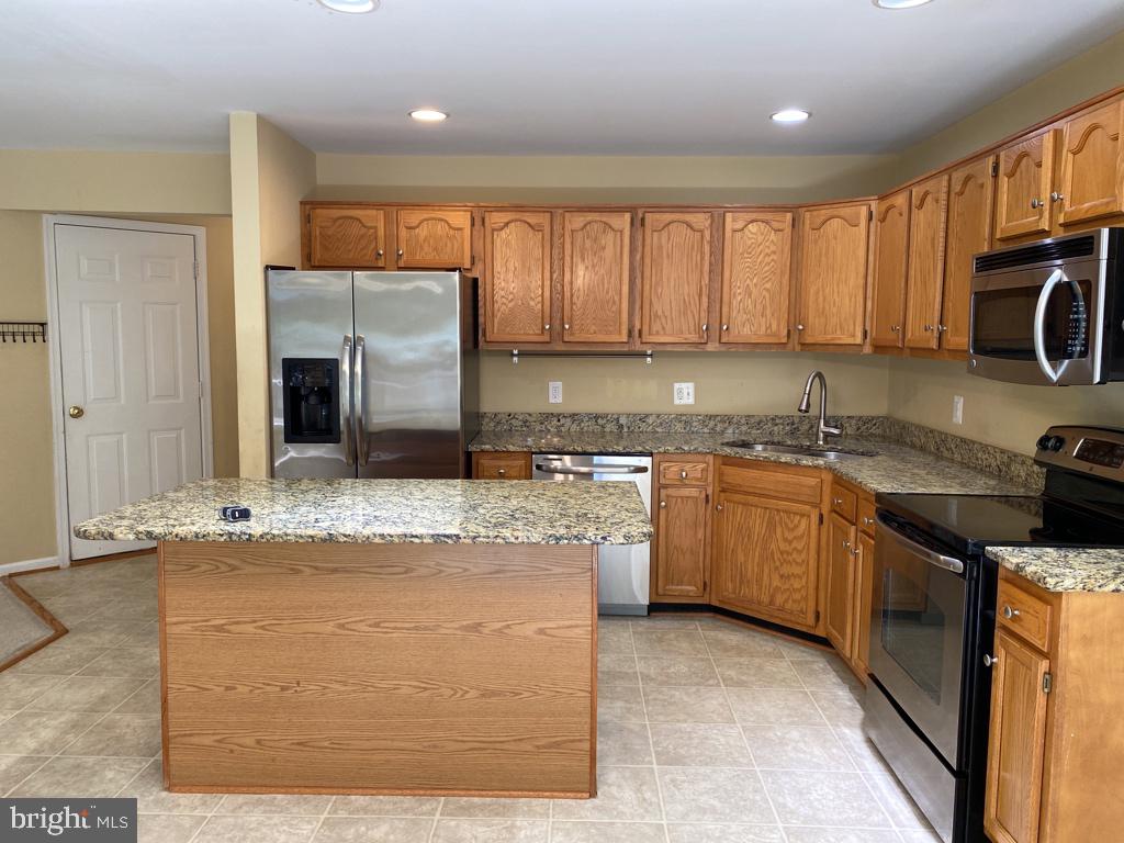 PARK RIDGE - Residential Lease