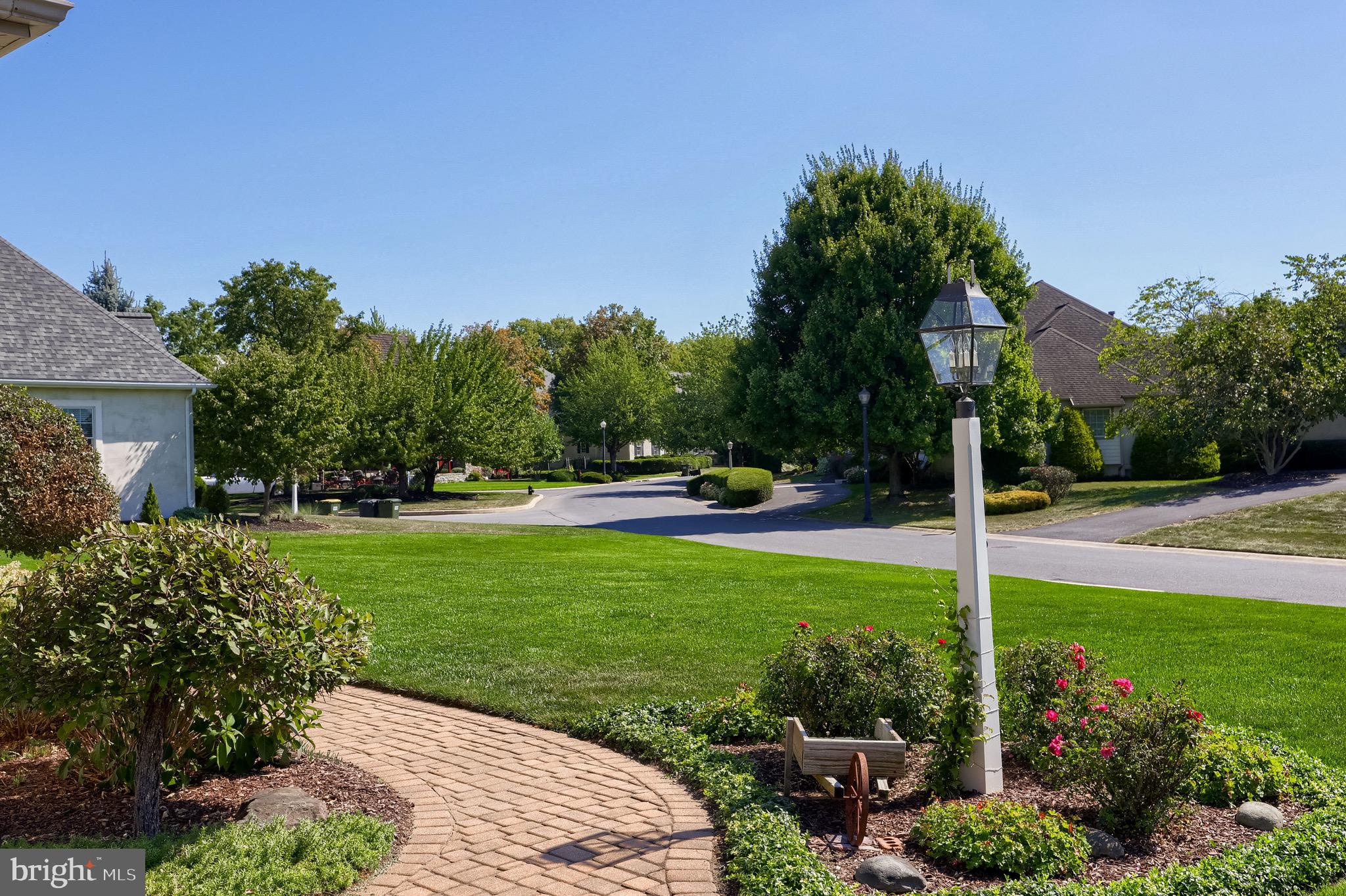 708 GOOSE NECK DRIVE