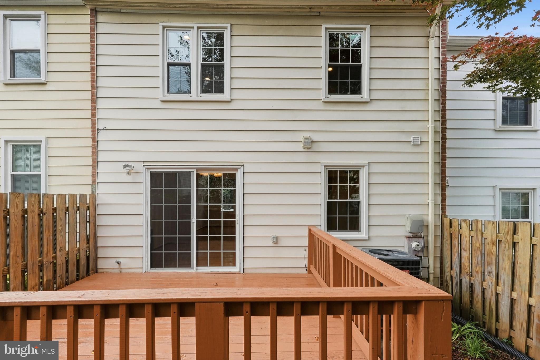 ROCKSHIRE TOWNHOMES - Residential