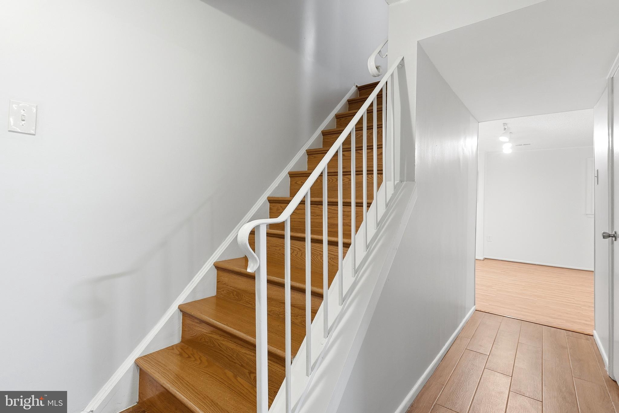 ROCKSHIRE TOWNHOMES - Residential