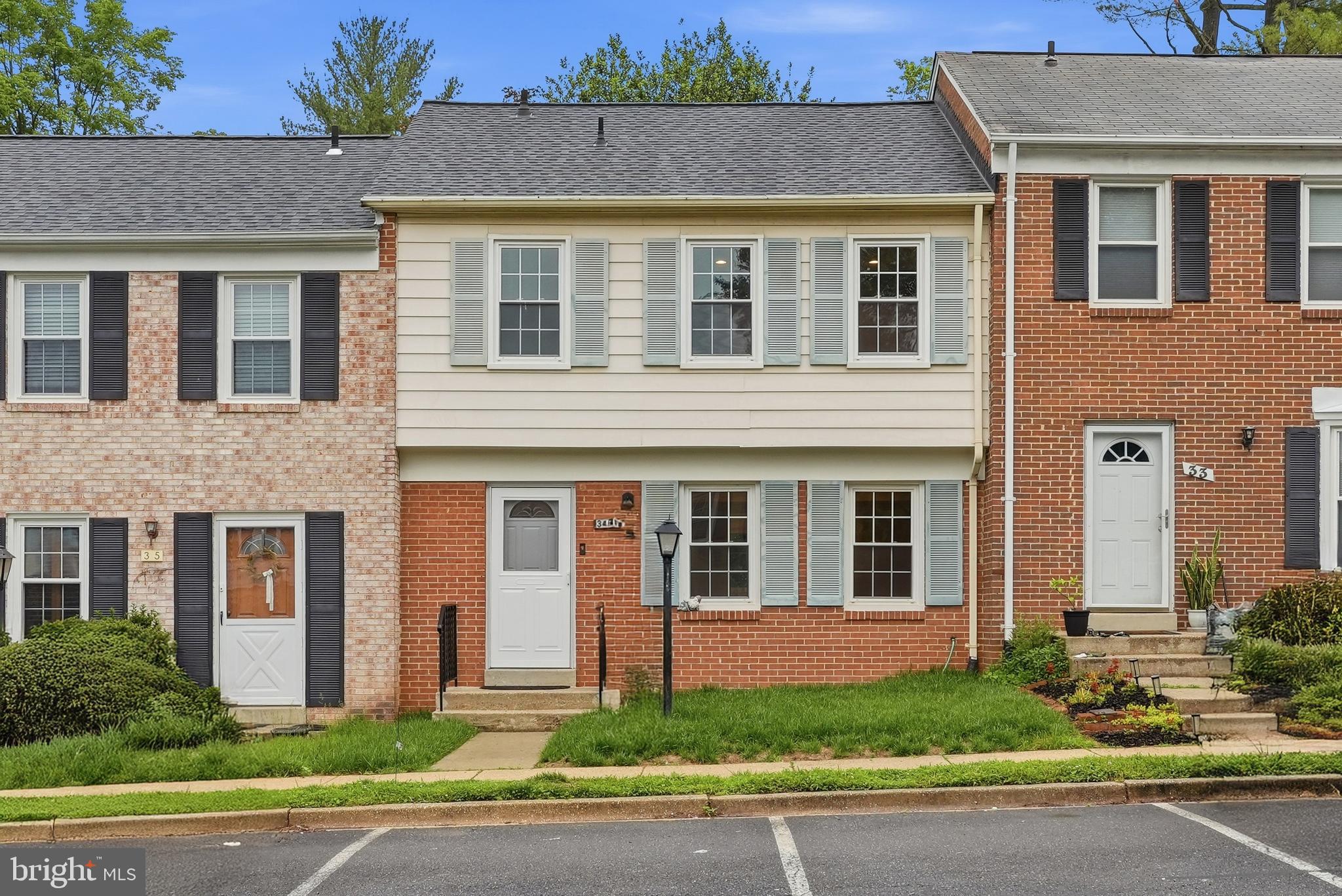 ROCKSHIRE TOWNHOMES - Residential