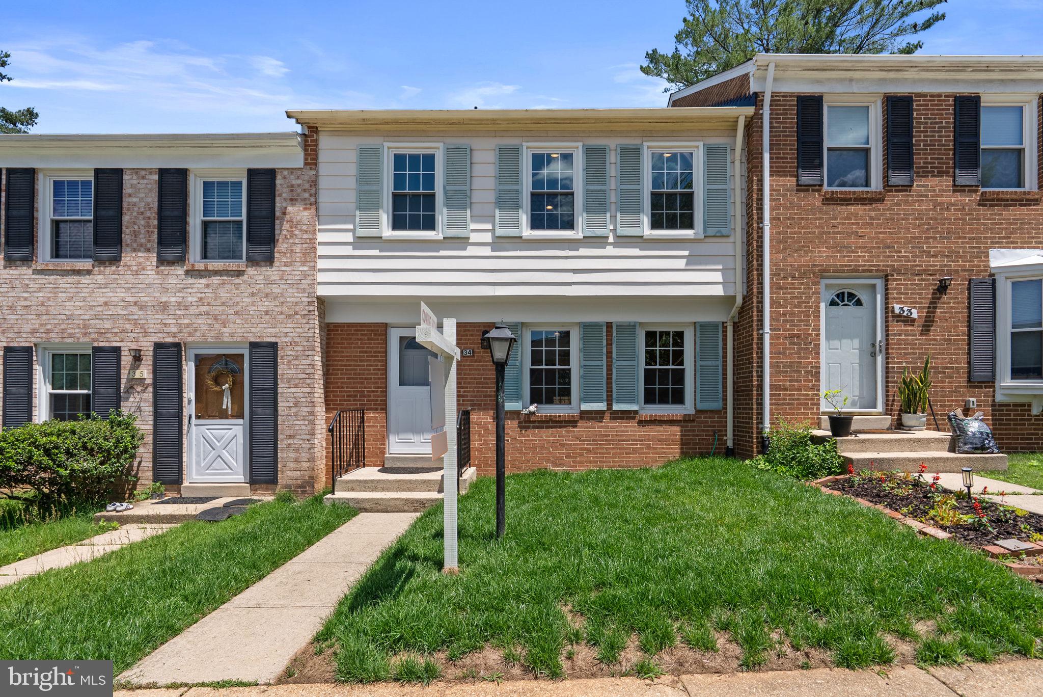 ROCKSHIRE TOWNHOMES - Residential