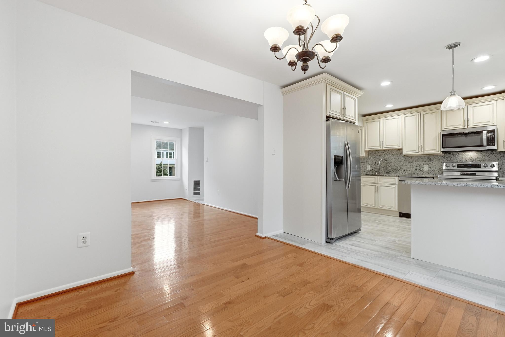 ROCKSHIRE TOWNHOMES - Residential