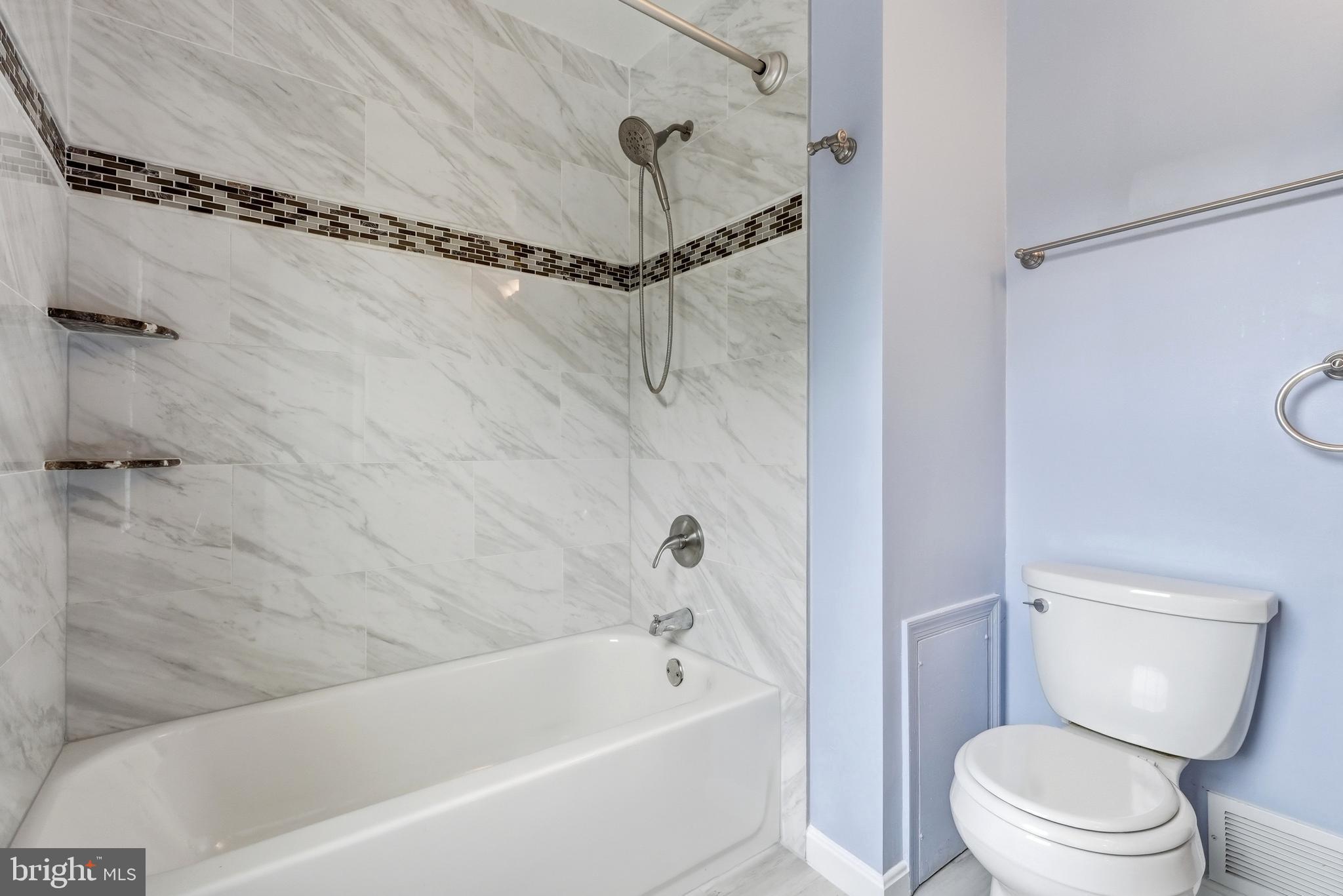 ROCKSHIRE TOWNHOMES - Residential