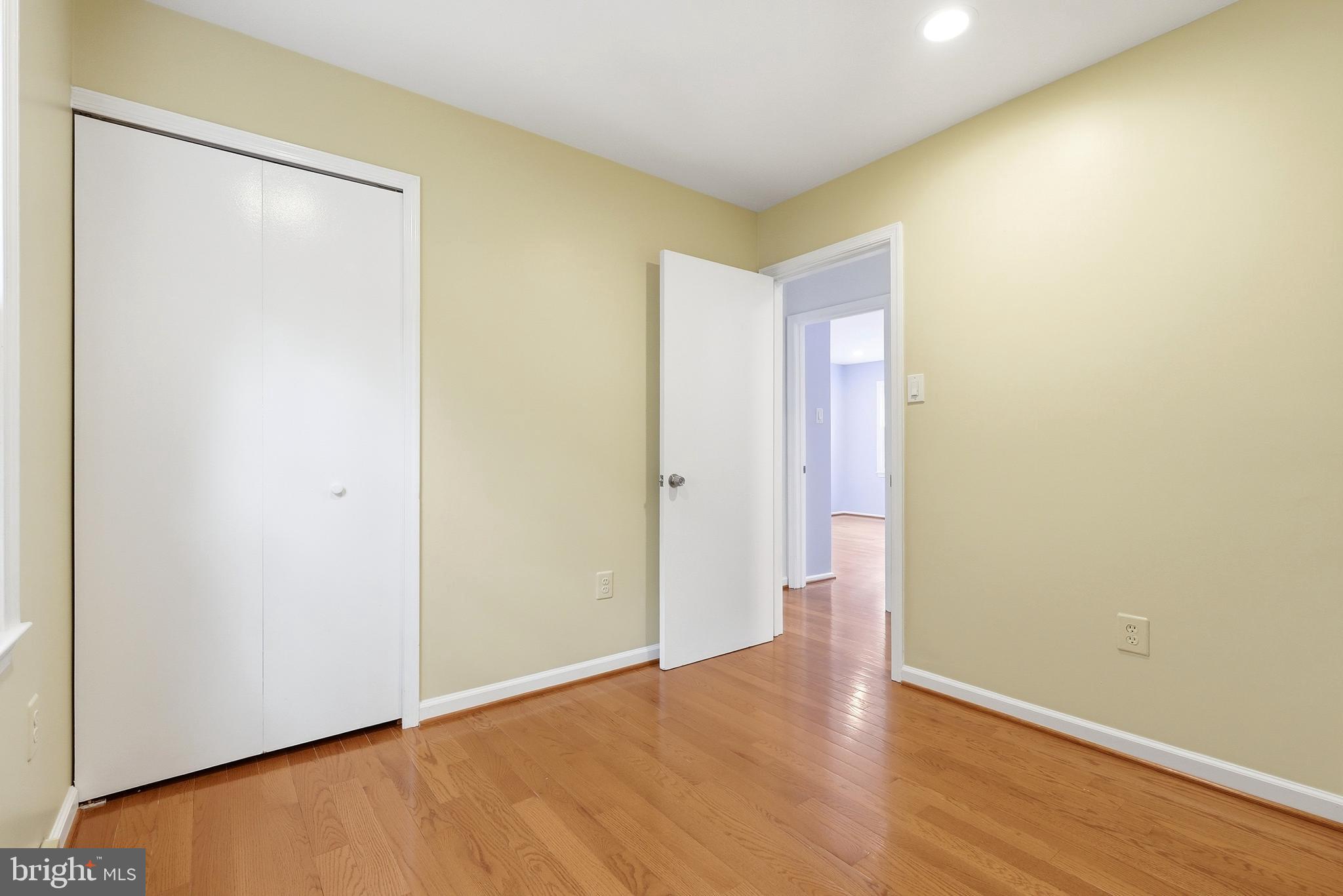 ROCKSHIRE TOWNHOMES - Residential