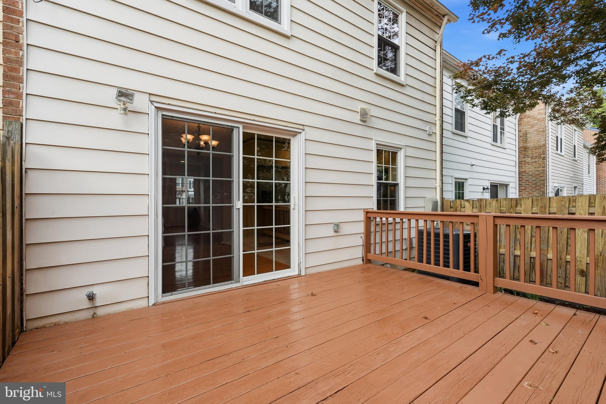 ROCKSHIRE TOWNHOMES - Residential