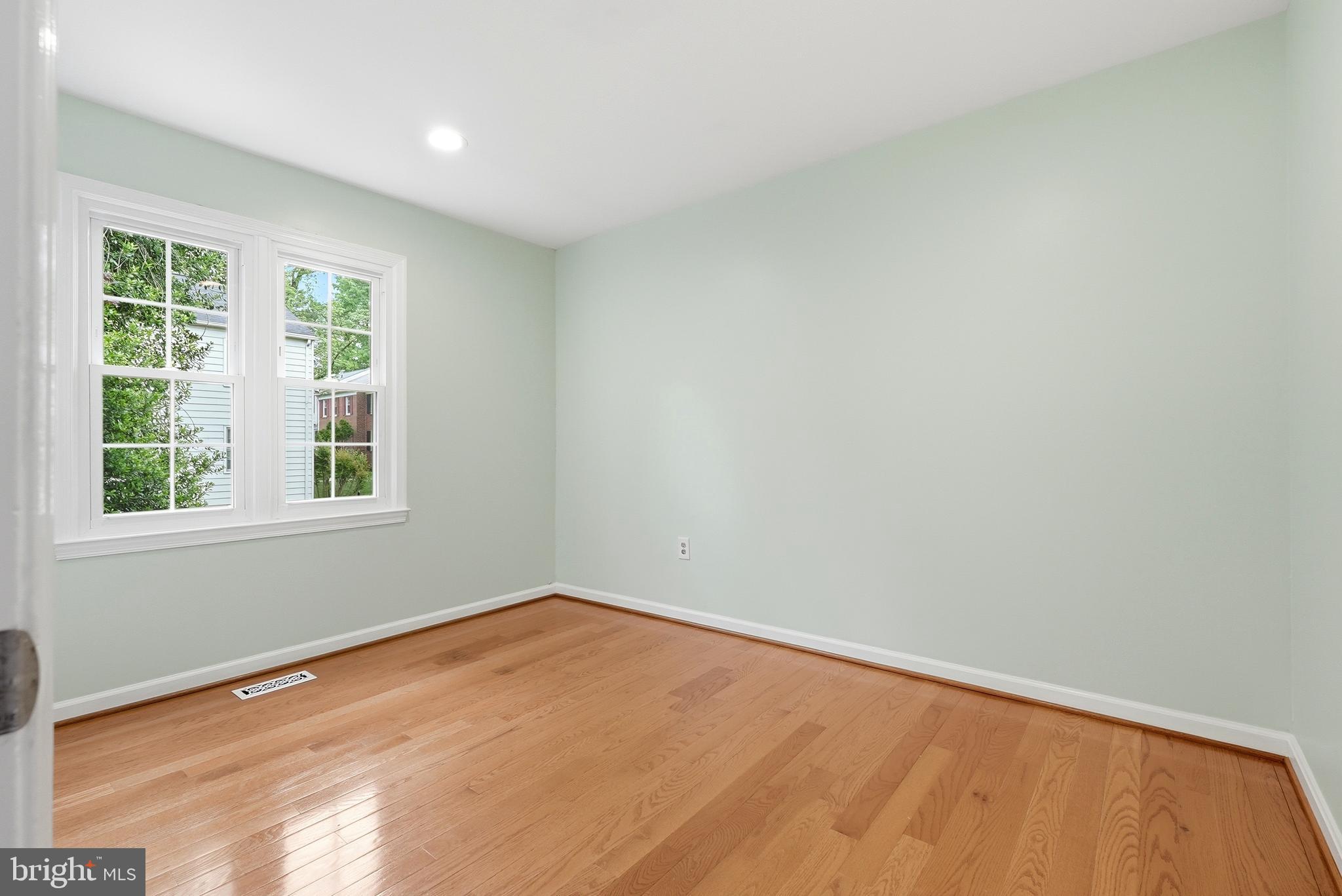 ROCKSHIRE TOWNHOMES - Residential