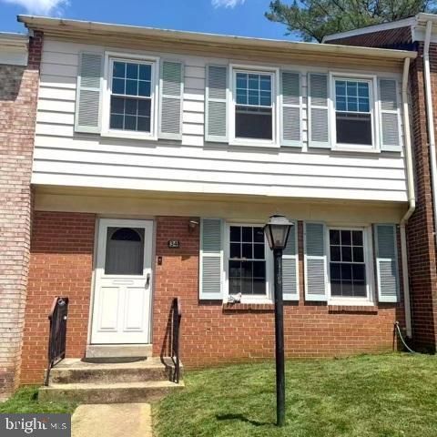 Photo of 34 Marwood Court, ROCKVILLE, MD 20850 (MLS # MDMC2224274)