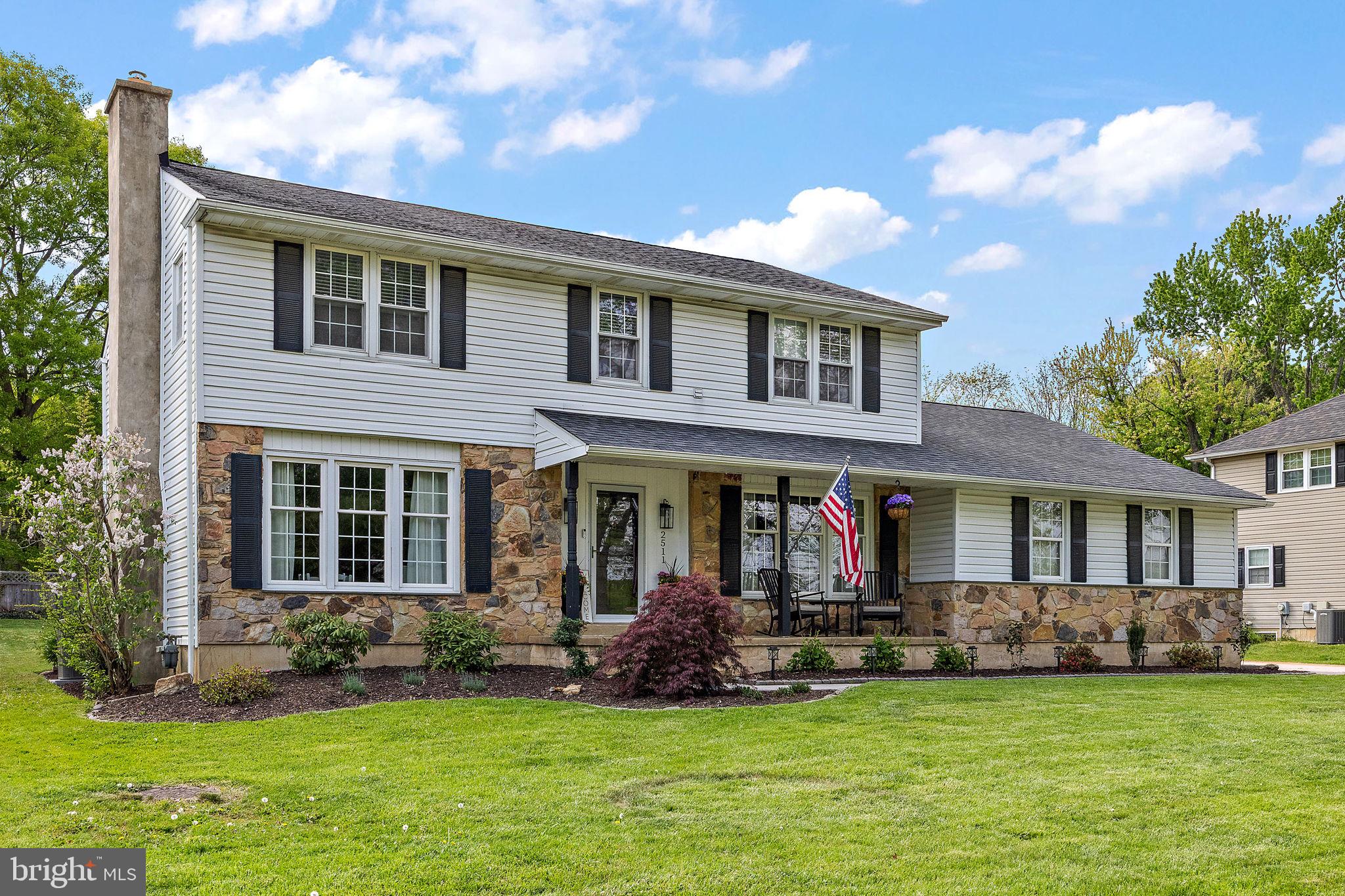 2511 NORTH GATE