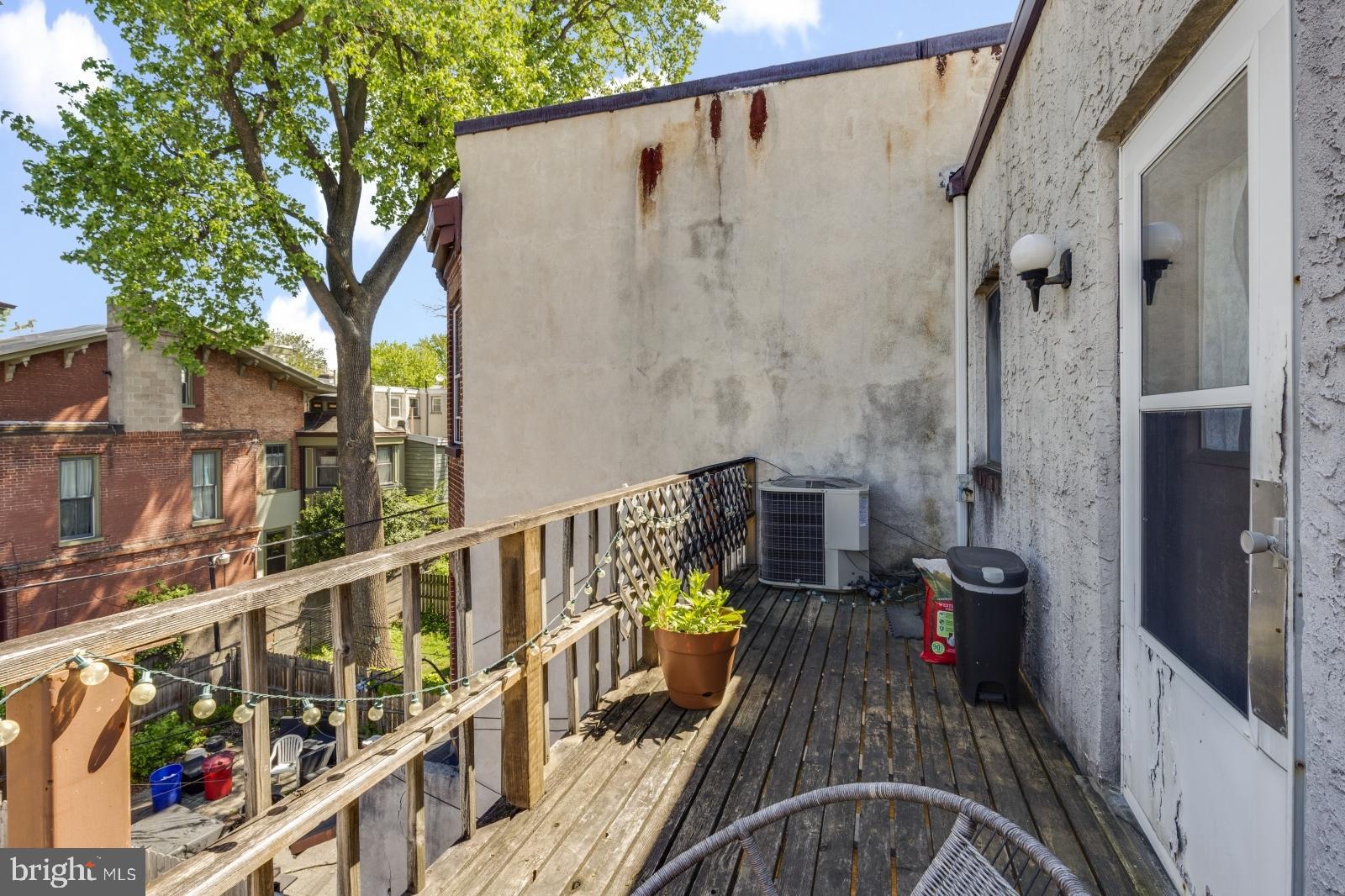 SPRING GARDEN - Residential Lease