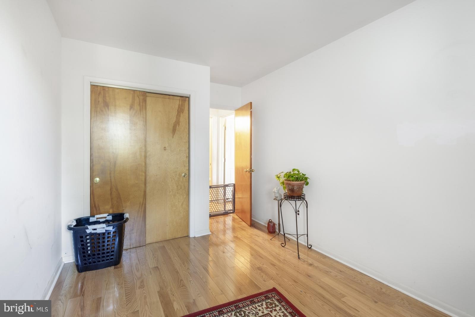 SPRING GARDEN - Residential Lease