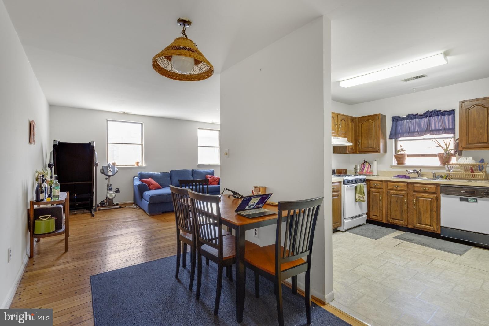 SPRING GARDEN - Residential Lease