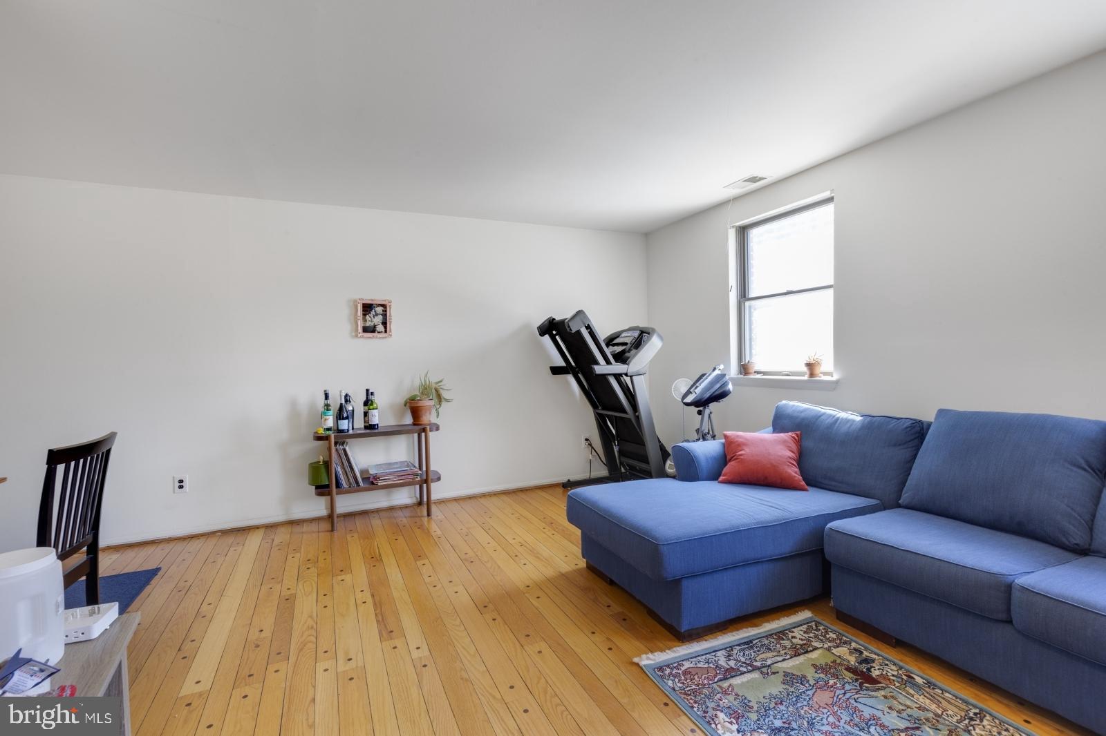 SPRING GARDEN - Residential Lease