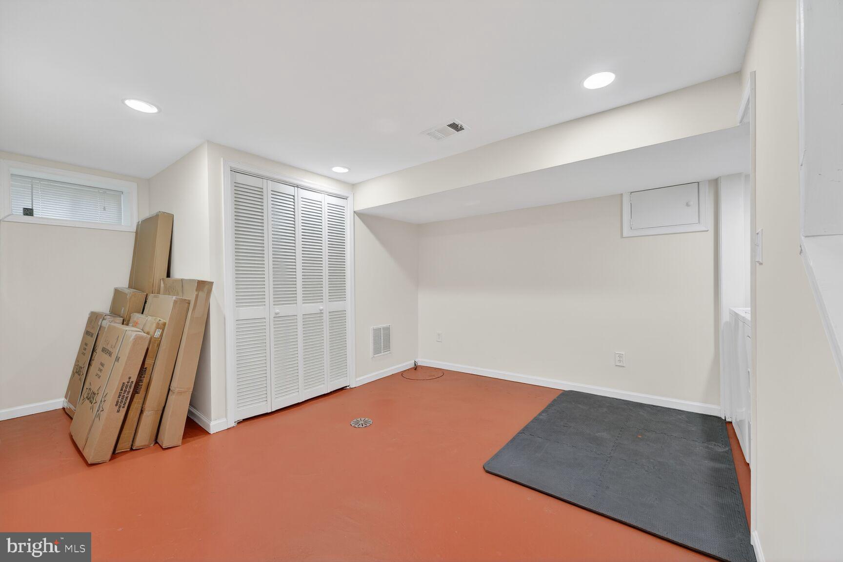 DISTRICT HEIGHTS - Residential