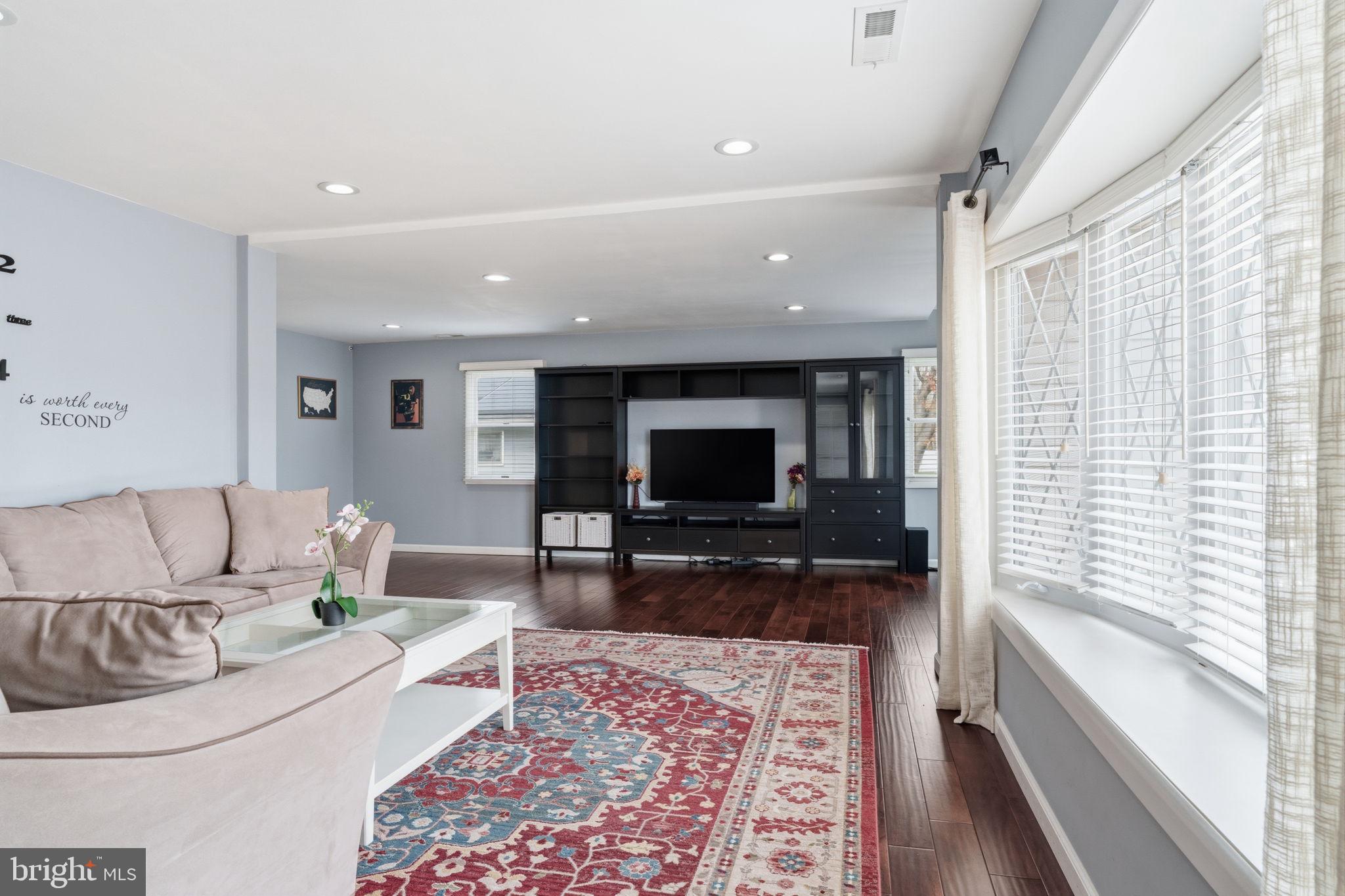 FAIRLESS HILLS - Residential