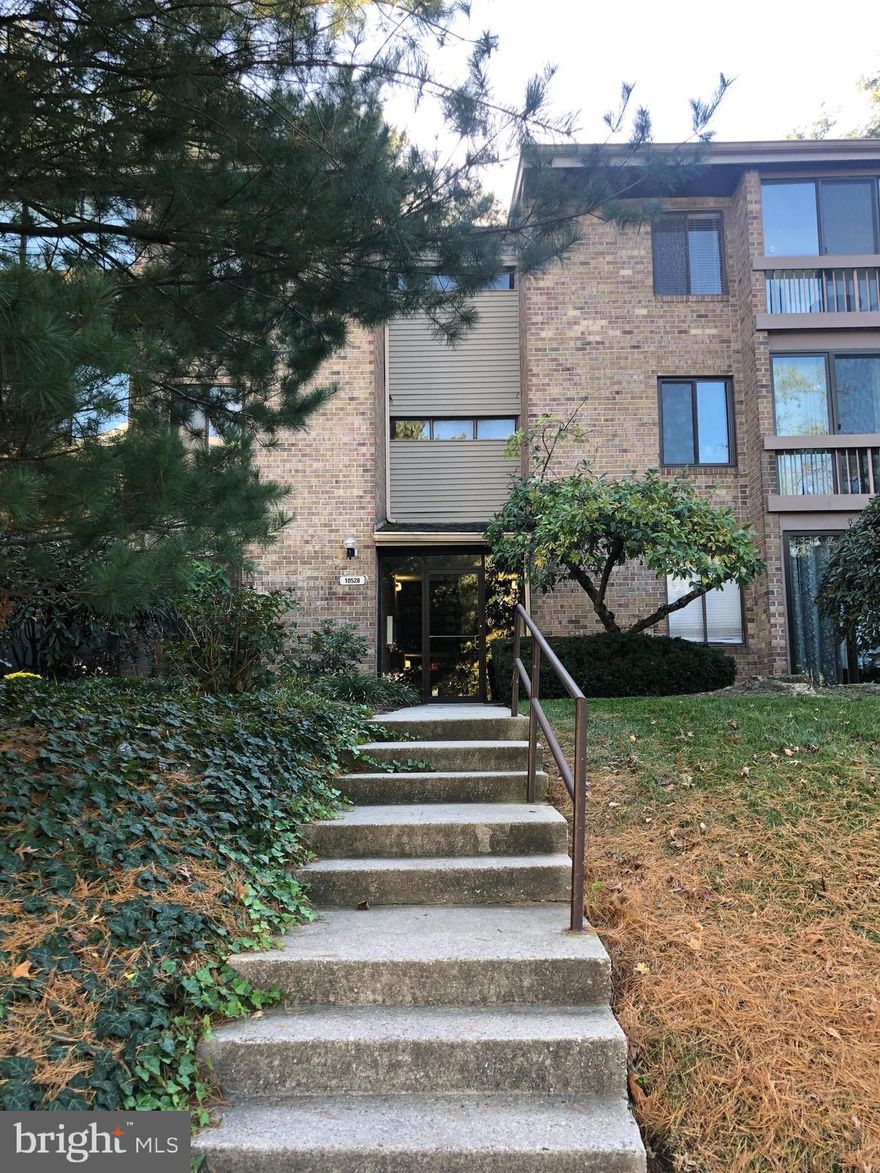 Excellent opportunity to own this 2 BR, 1.5 BA, second floor access Condo Unit -- needs your TLC and creative touch to renovate to living condition. Unit has a wood burning fireplace, covered balcony access from Living Room, original appliances and wall paper in Kitchen, mostly all original windows,  carpet and ceiling  need replacement , along with updating the bathroom and Kitchen. 1 assigned parking space, Laundry available in Building, along with extra small  storage unit. 

Location, Location, Location !!
Close to the Mall in Columbia , Restaurants, parks and walking trails and all commuter routes.