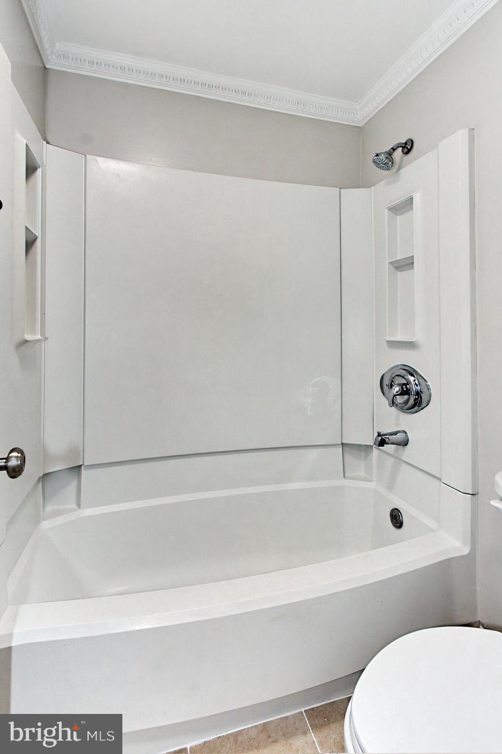 SUMMERWALK - Residential