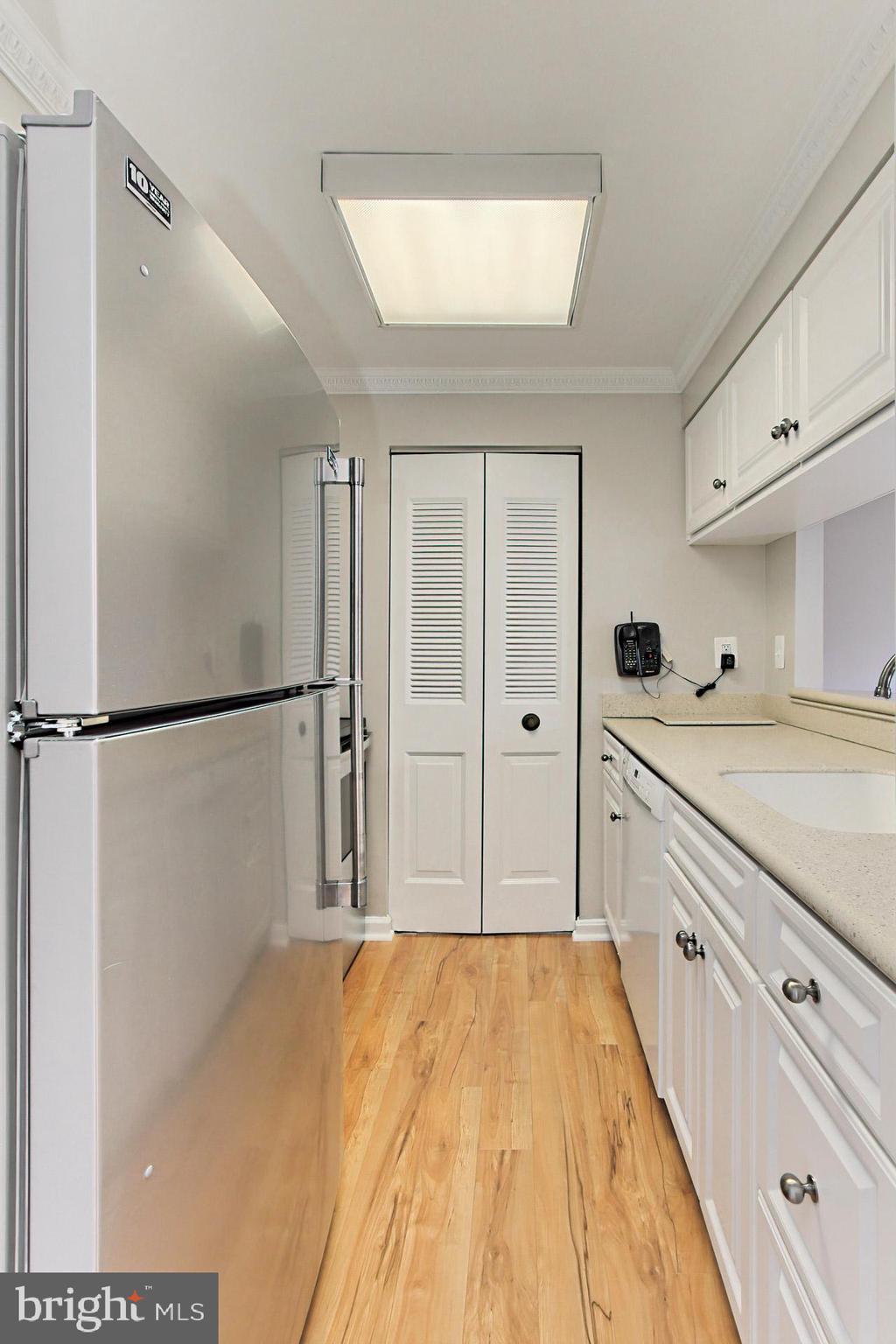 SUMMERWALK - Residential