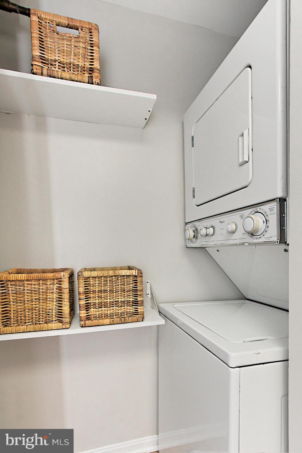 SUMMERWALK - Residential