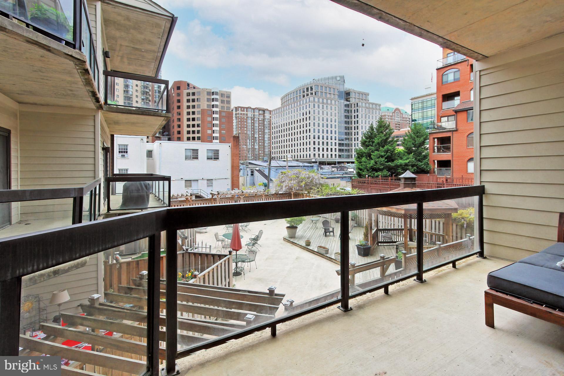 SUMMERWALK - Residential