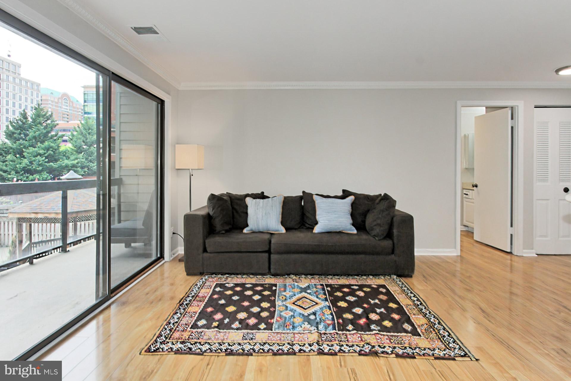 SUMMERWALK - Residential