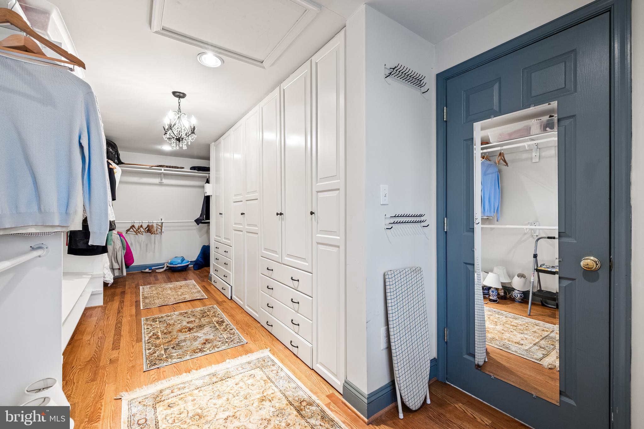 SUMMER HILL - Residential