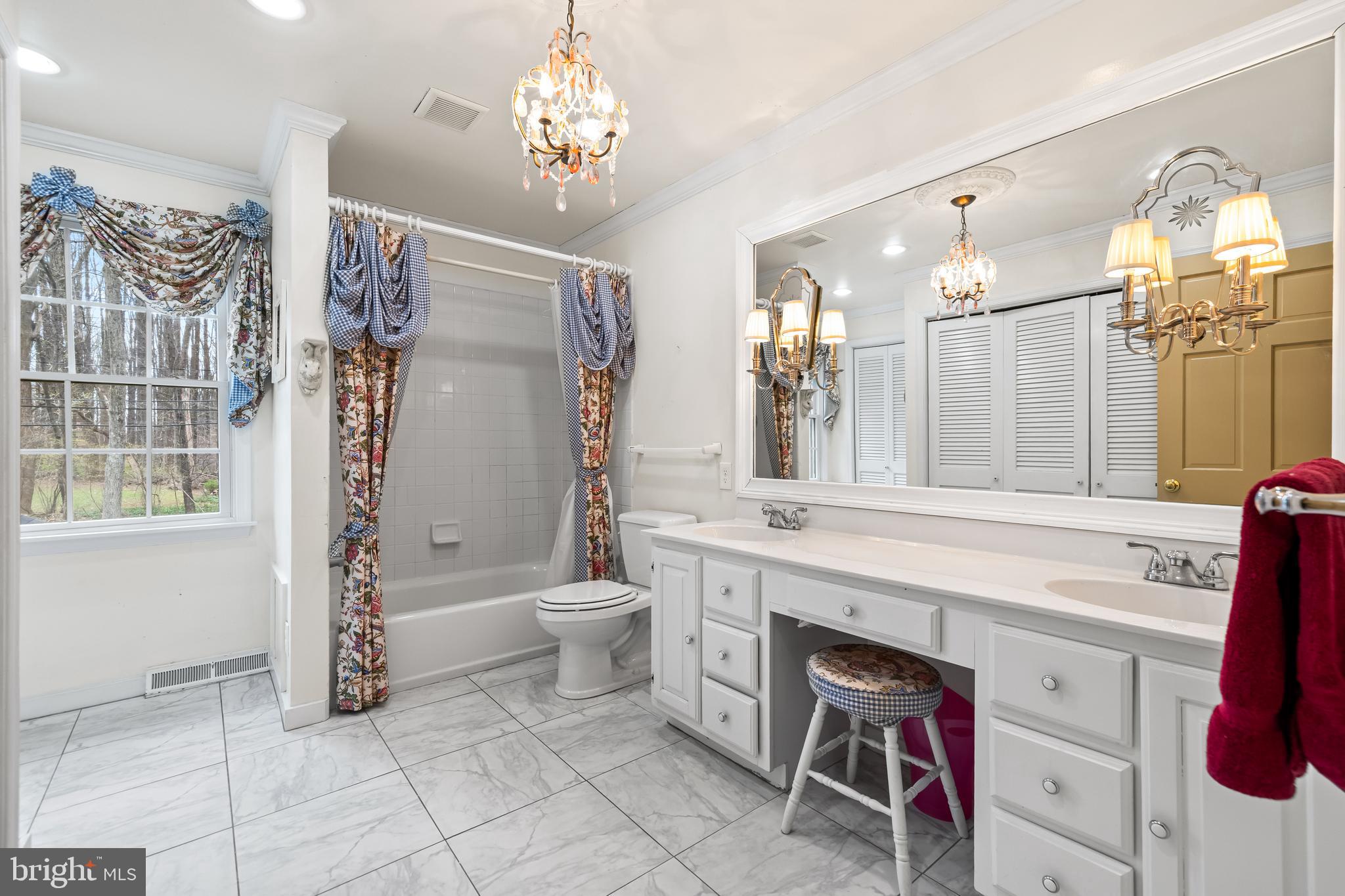 SUMMER HILL - Residential