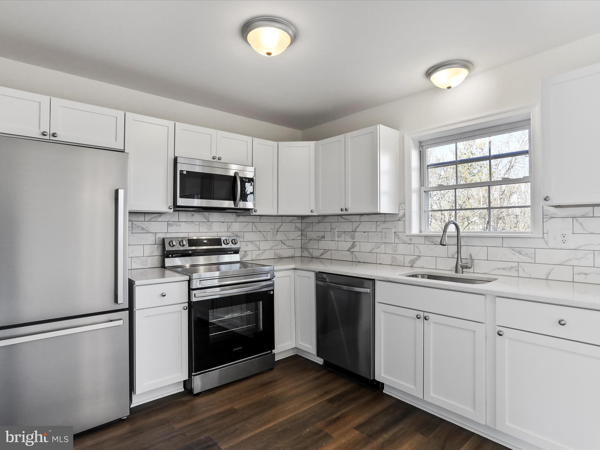 OPEQUON MEADOWS - Residential