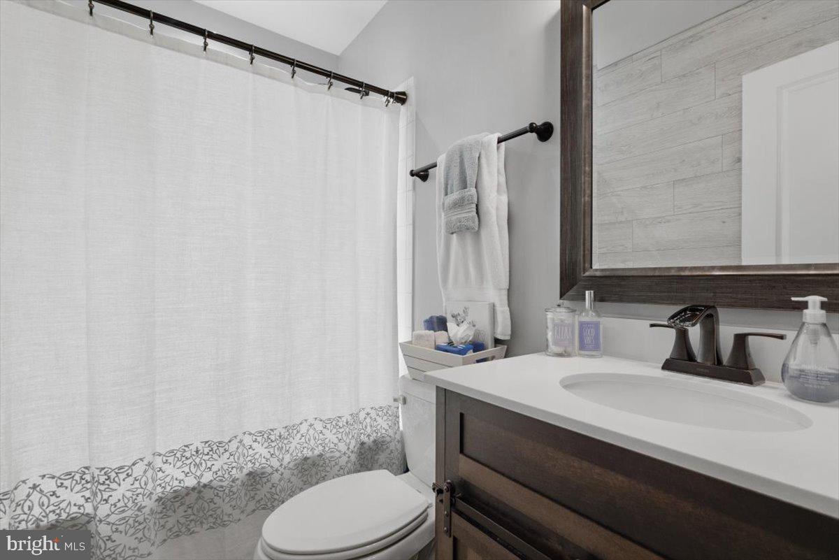 RED BUD RUN - Residential