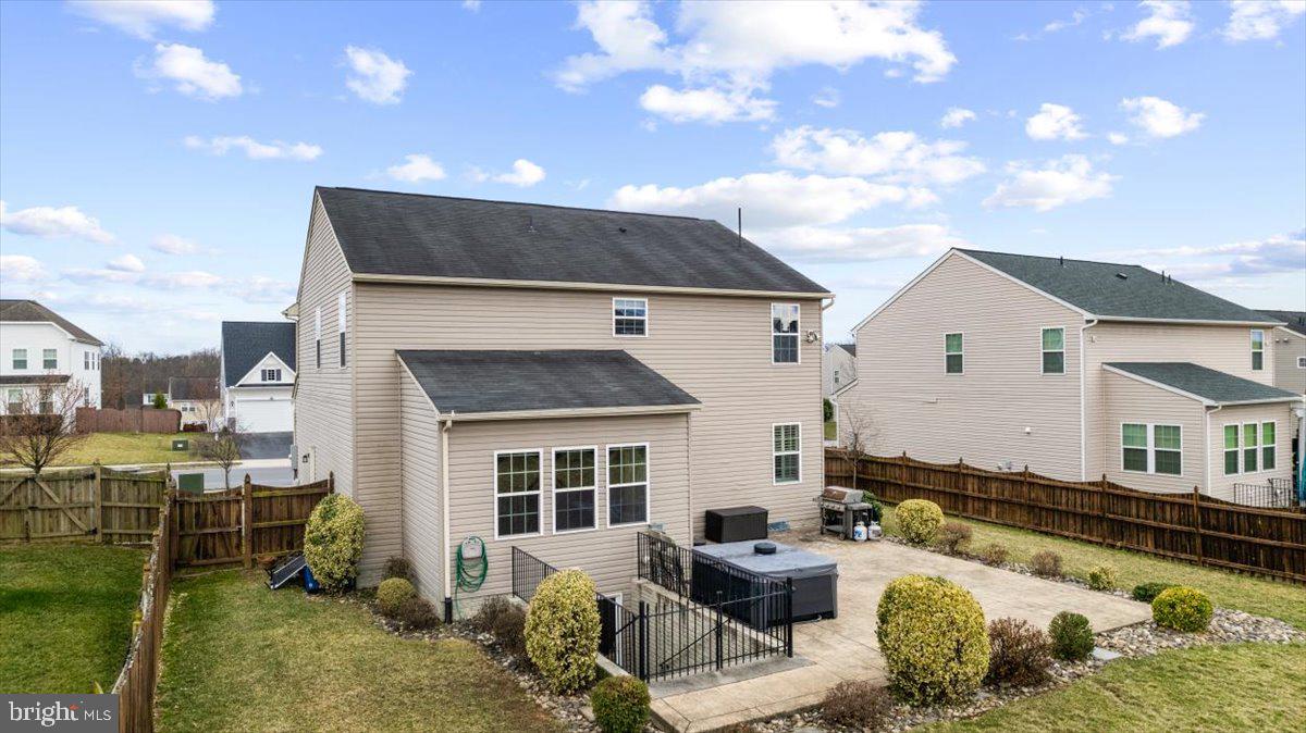 RED BUD RUN - Residential