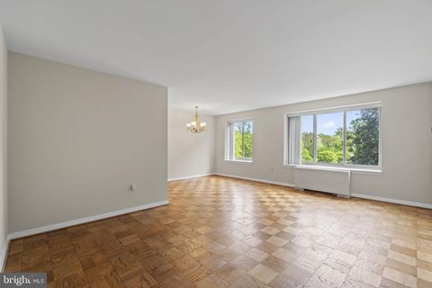 3000 SPOUT RUN PARKWAY A206 ARLINGTON VA 22201