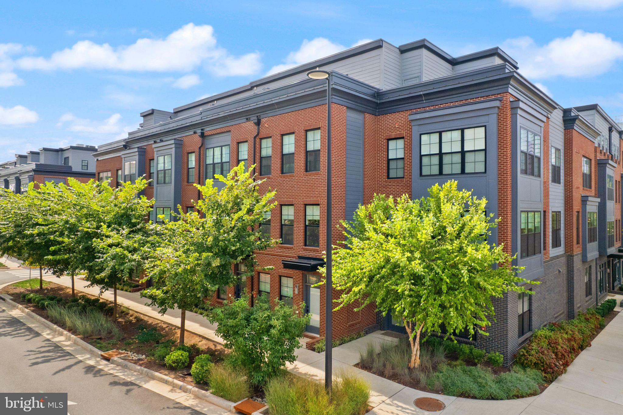 RESTON STATION - Residential Lease