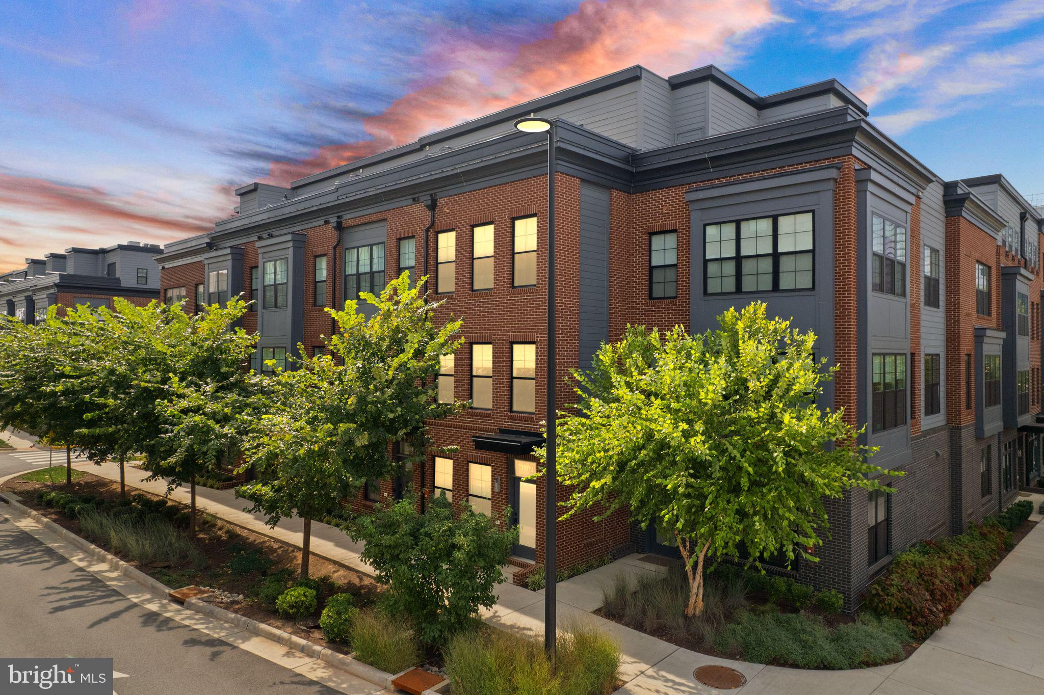 RESTON STATION - Residential Lease