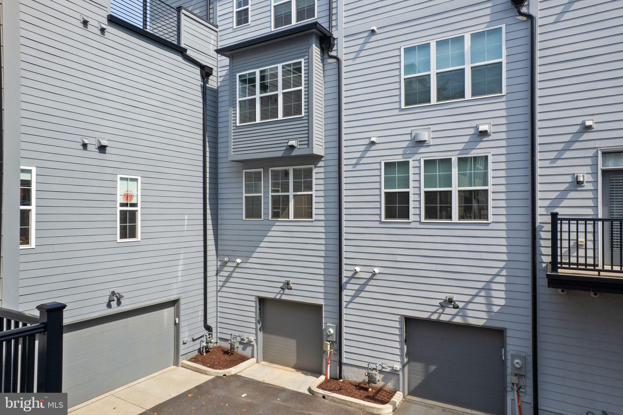 RESTON STATION - Residential Lease