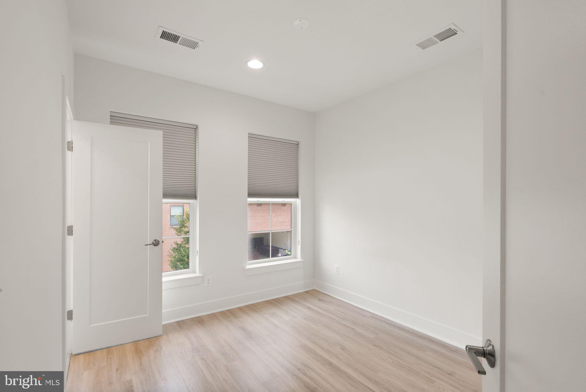 RESTON STATION - Residential Lease