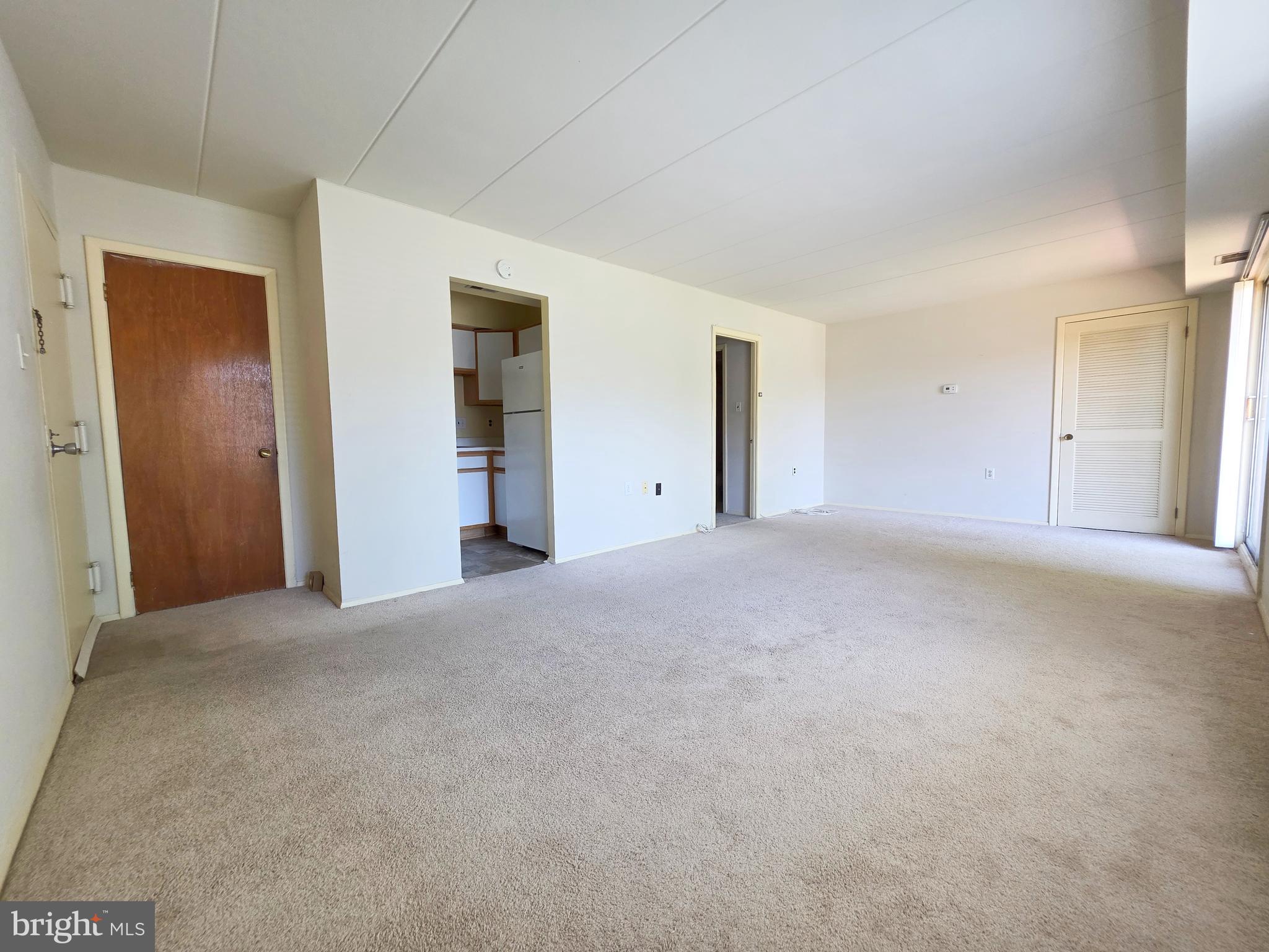 125 CLUBHOUSE DRIVE T SW 7