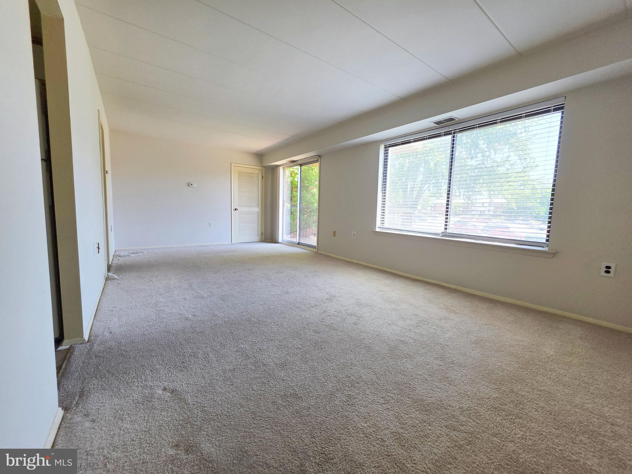 125 CLUBHOUSE DRIVE T SW 7