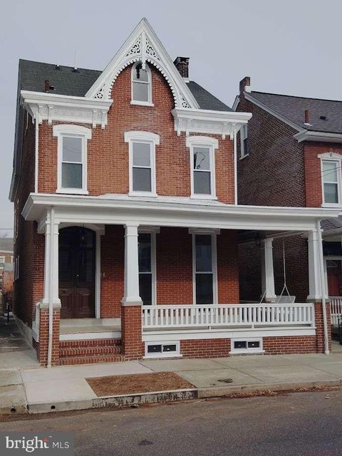 37 WALNUT STREET POTTSTOWN PA 19464
