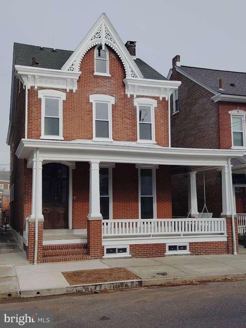 37 WALNUT STREET POTTSTOWN PA 19464