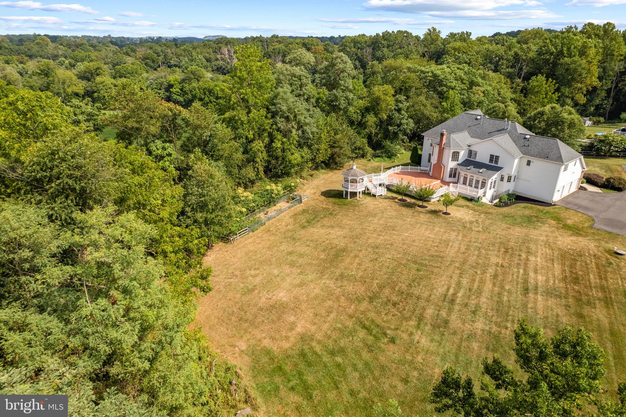 MONTICELLO - Residential