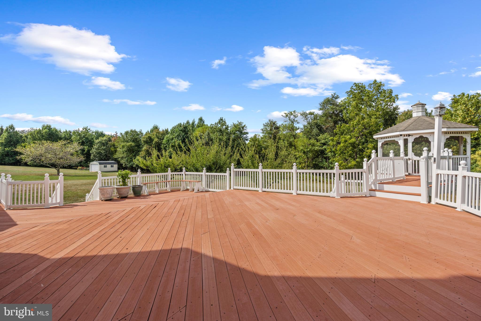 MONTICELLO - Residential