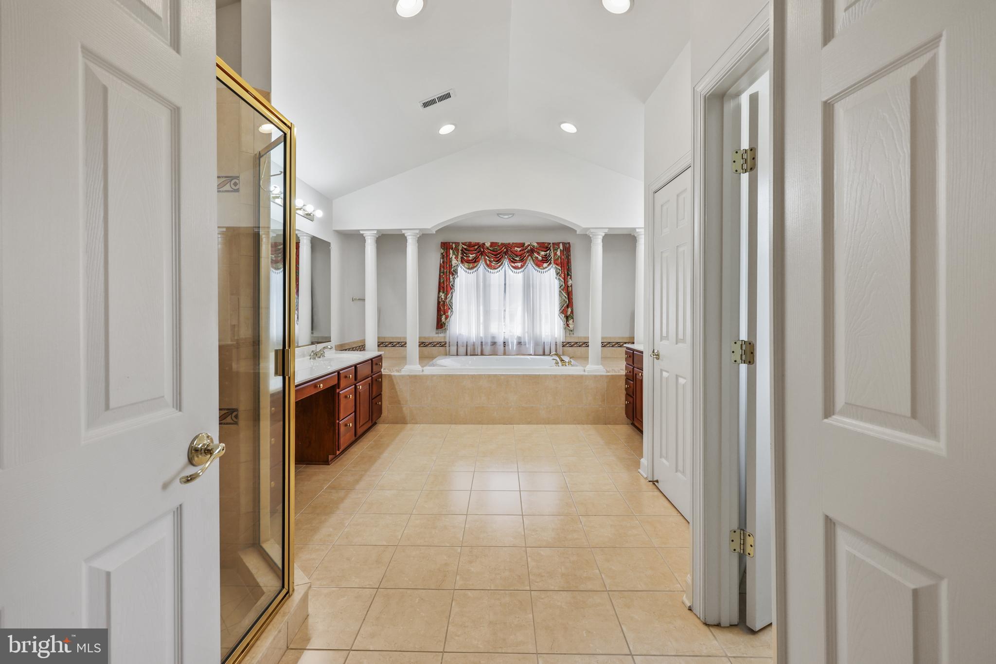 MONTICELLO - Residential